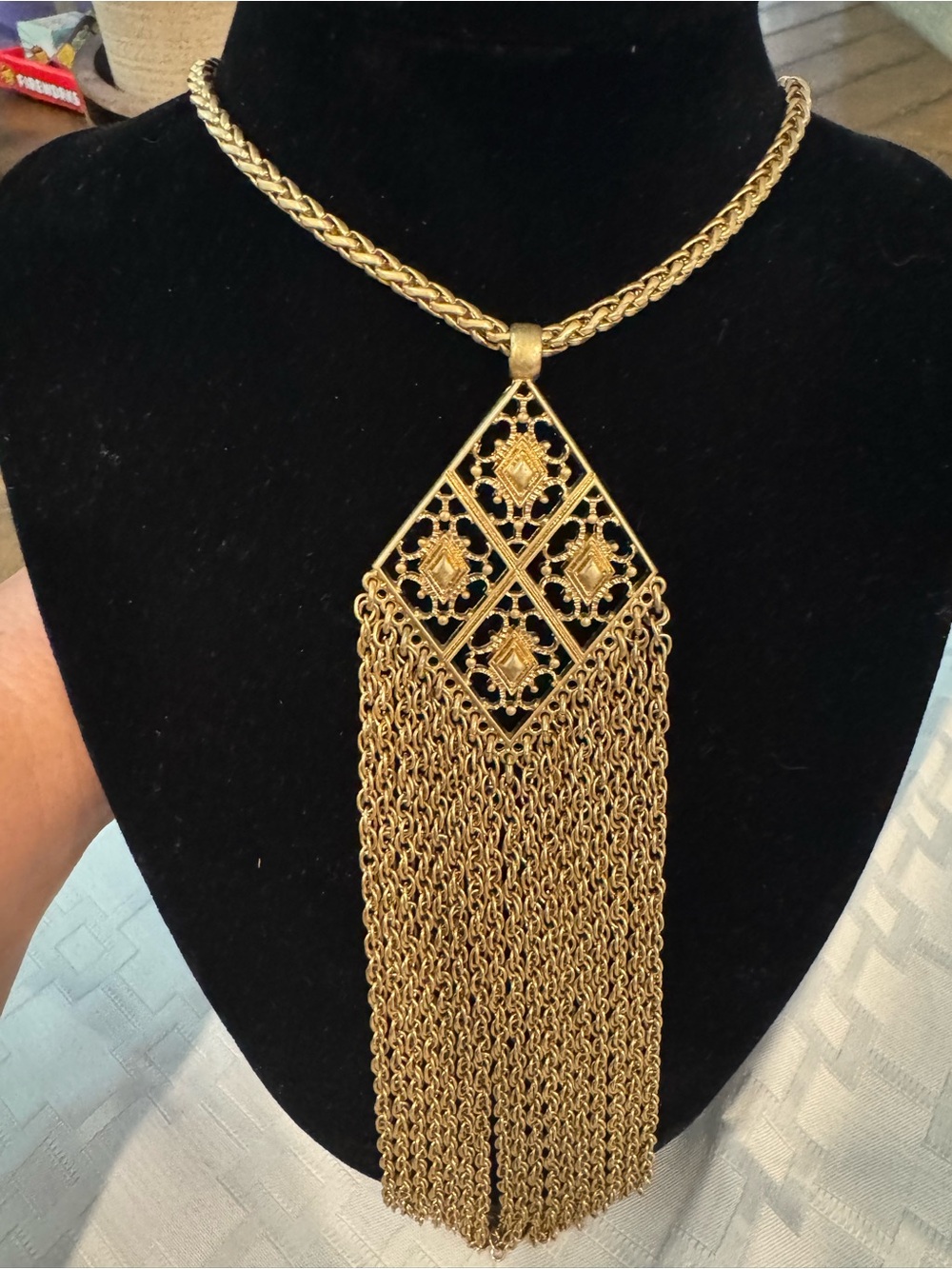 Stella & Dot Gold Tone Chain Diamond Shape Pendent Tassel Flapper Necklace